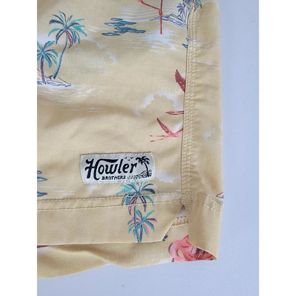 Howler Brothers Horizon Hybrid Shorts Mens L Yellow Flamingo Tropical Print Surf